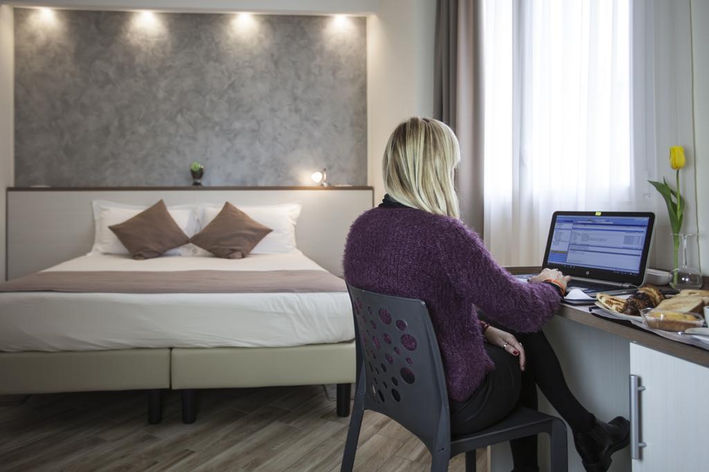 Bhl Boutique Rooms Леньяно Экстерьер фото
