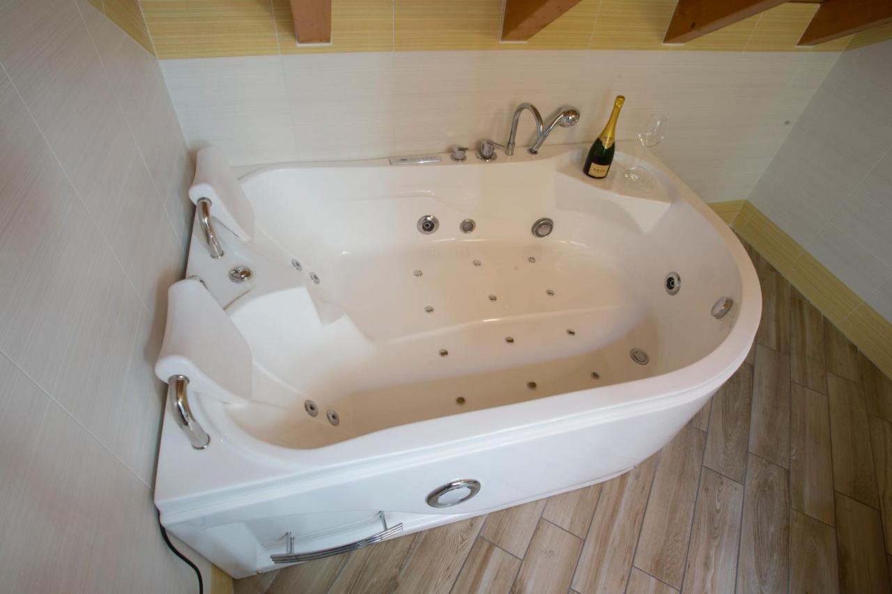 Bhl Boutique Rooms Леньяно Экстерьер фото